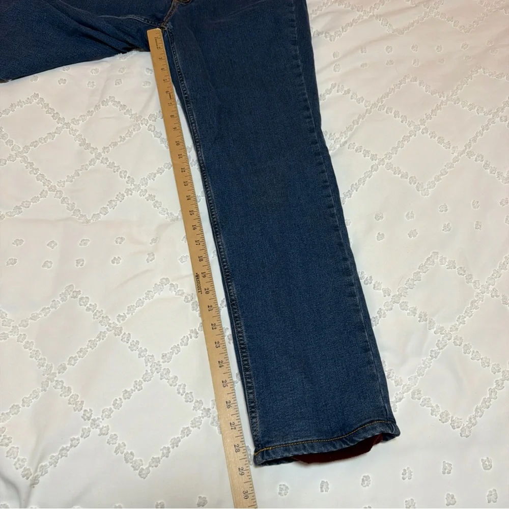 Blue Mountain Women's size 6 Fleece Lined Med Wash Straight Leg Jeans - Picture 7 of 11